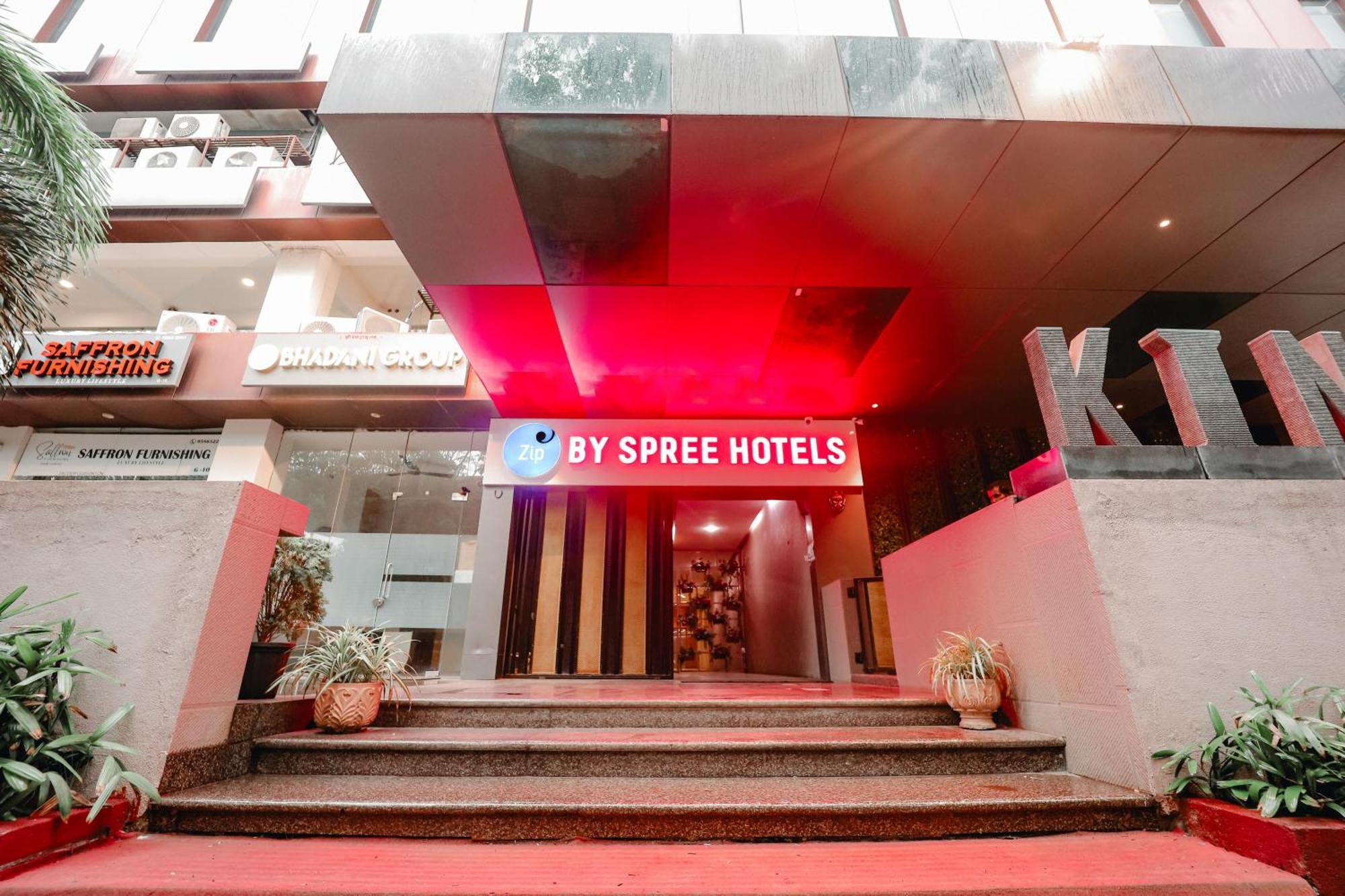 Zip By Spree Hotels Surate Extérieur photo